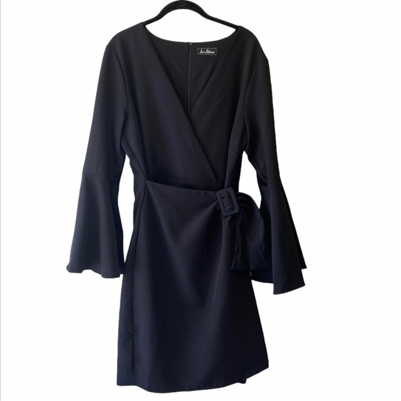 Sam Edelman  black  long sleeve Wrap dress with Bell Sleeves Size 0 NWT - Picture 4 of 8